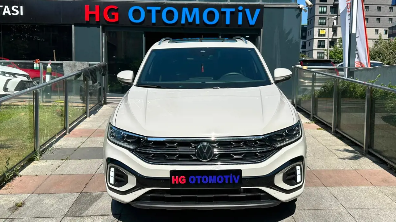  Volkswagen   1.5 TSI R Line